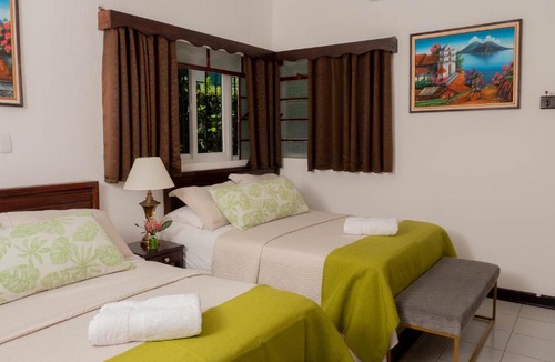 Flores Hotel | AMINA Inn