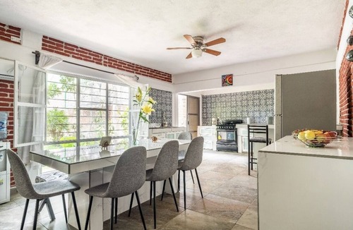 Yautepec House | Amplia Casa de Campo con Alberca, Wifi y Estacionamiento Privada, pet Friendly