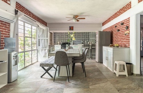 Yautepec House | Amplia Casa de Campo con Alberca, Wifi y Estacionamiento Privada, pet Friendly