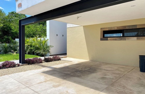 Merida House | Amplia Casa Amuebleba & Equipada, Piscina y Jardin Amplio