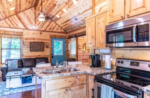 Hochatown Cabin | Another Day In Paradise- Broken Bow/Hochatown- 1bd