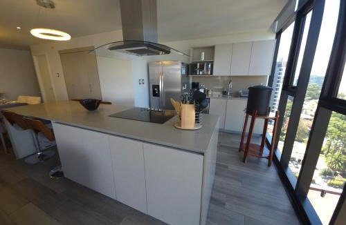 Zona 10 Apartment | Apartamento de 3 Dormitorios, Zona 10, Parqueo, Gym, Piscina