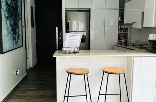 Zona 16 Apartment | Apartamento moderno remodelado limpio área Cayalá/Embajada USA/Explanada/UValle