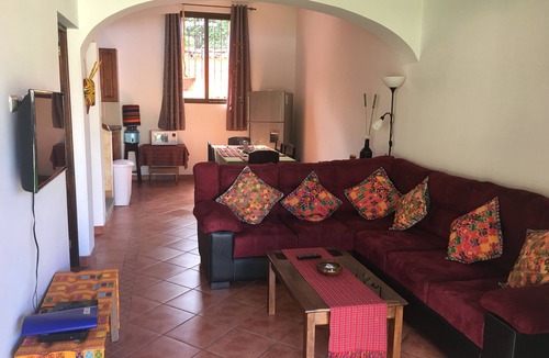 Antigua Guatemala House | Apartamentos los Nazarenos PRIVATE APT 3 - heated swimming pool, jacuzzi and gym