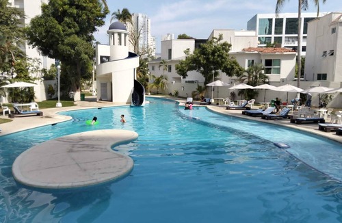 Costa Azul Apartment | Apartment on Coastal beach access