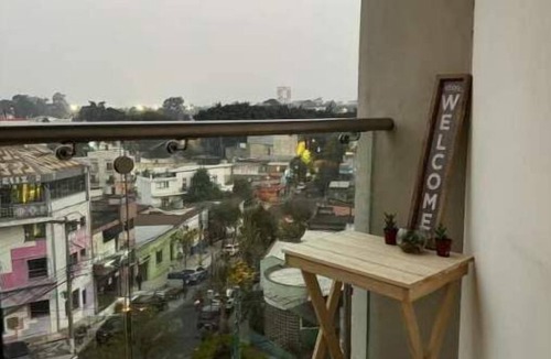 Zona 4 Apartment | Apartment W/Balcony overlooking downtown