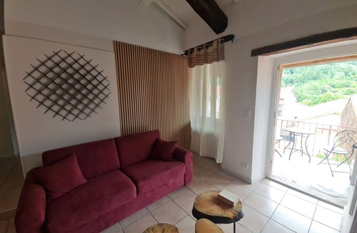 Le Martinet Apartment | Apparently for 8 people in the Cevennes