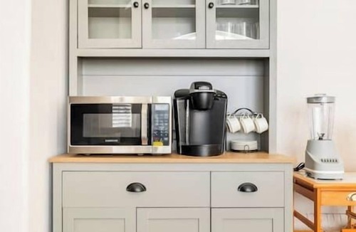 Hockley Apartment | Arbor Suite | Cypress Grove
