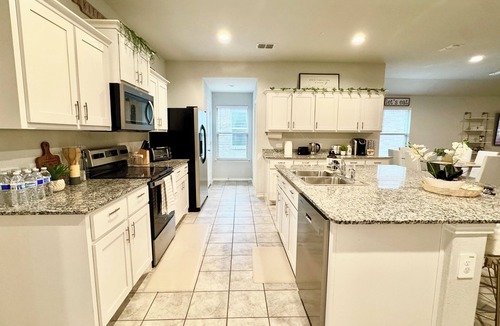 Fort Worth House | Arcade Game Room + Massage Chair, Spacious, Near Downtown
