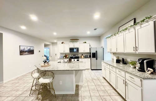 Fort Worth House | Arcade Game Room + Massage Chair, Spacious, Near Downtown