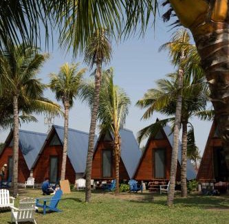 Pacific Coast Hotel | Arena Hostel