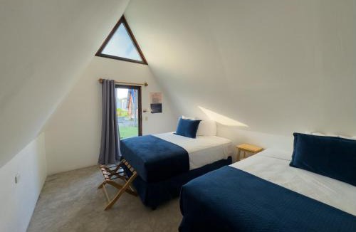 Pacific Coast Hotel | Arena Hostel