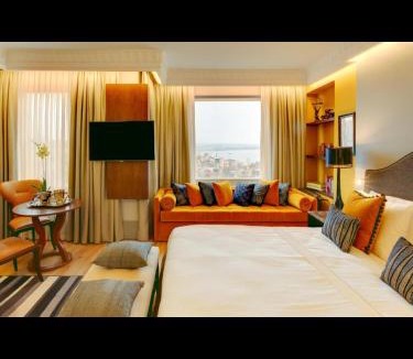 Monterrey Municipality Hotel | Arriba