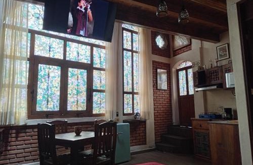El Chiflon House | "Arte en el desván" Rustic loft - Desván rústico