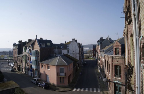 Mers-les-Bains Apartment | Asylum Single Apartment