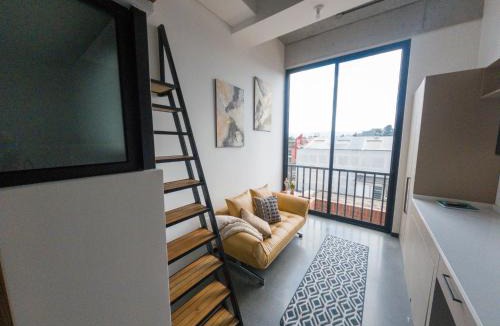 Zona 4 Apartment | Atom Cuatro 303