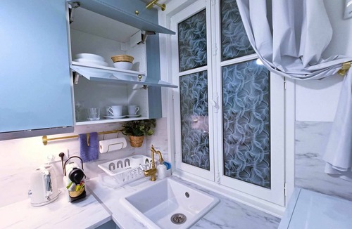 Clagny Glatigny Apartment | Au Petit Trianon Bleu