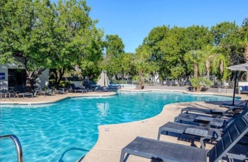 Tempe Condo | AUGUST SPECIAL - Tempe, Arizona-GREAT LOCATION-Look at the amenities!