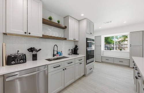 Sweetbriar House | Austin Escape: Stylish 3BR/4 Beds + Private Pool
