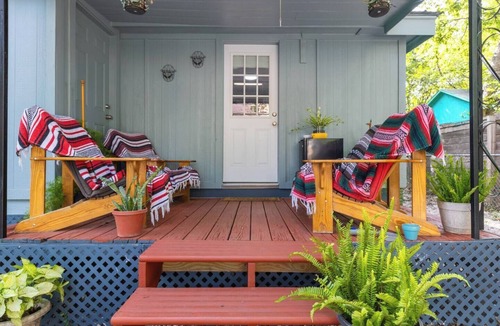 Holly House | Authentic ATX Family Retreat ❤️2 Side-by-Side Homes | Walk to Lake & East 6th St