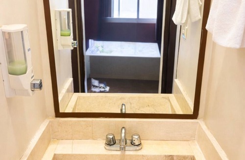 Cordoba Hotel | Auto Hotel Express