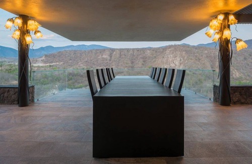Colima House | AVE DEL RISCO HOUSE (Luxurious Oasis)