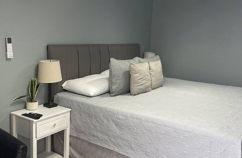 Zona 13 Hotel | Ayari