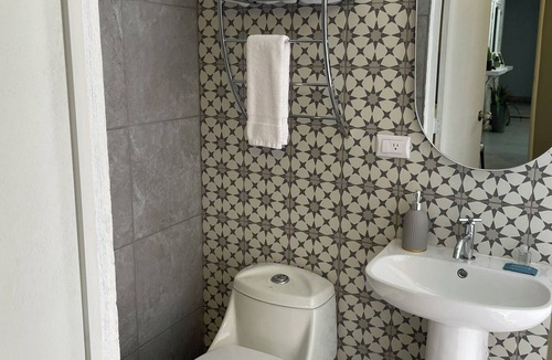 Zona 13 Hotel | Ayari