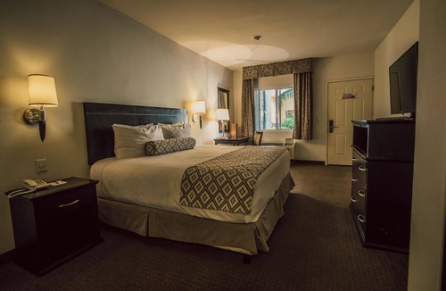 Piedras Negras Hotel | Barrokas Hotel & Suites