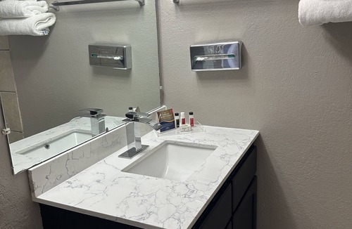 Deming Hotel | Baymont by Wyndham Deming