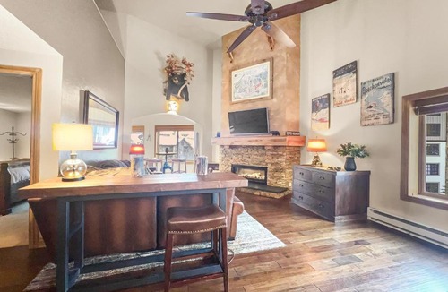 Copper Mountain Village Apartment | BE410 Bridge End Pet Friendly