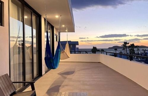 San Carlos House | Beach Access Private Pool - Sleeps 12 - Ocean Views & Tetakawi Mountain