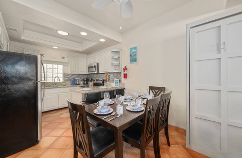 Cholla Bay House | Beach Home | Steps to Sand | Pool & Jacuzzi Unit C