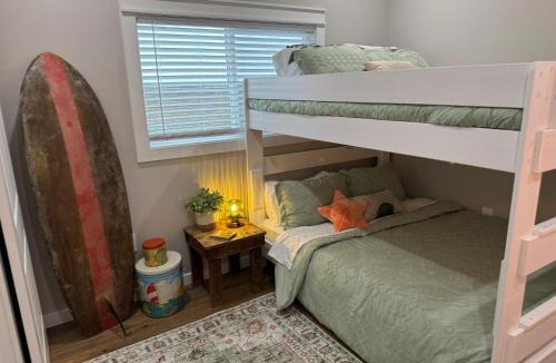 Port Bolivar House | Beach House with Breathtaking Sunsets - Perfect for Couples and Families!