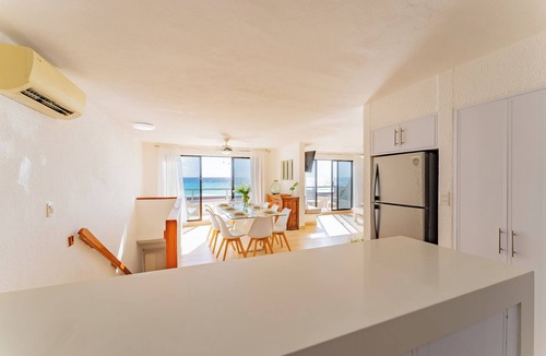 Zona Hotelera Villa | Beachfront 4BR Hotel Zone in Cancun.