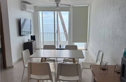 Las Brisas Apartment | Beachfront apartment