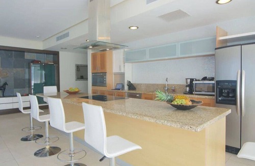North Hotel Zone Condo | Beachfront condo in superb location amazing views