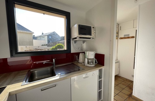 Saint-Pair-sur-Mer Apartment | Beachfront Duplex with Terrace and Direct Beach Access