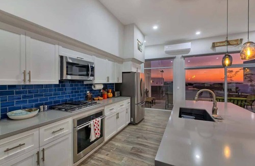 Laguna Shores House | Beachfront Home Luxury Laguna Shores Resort