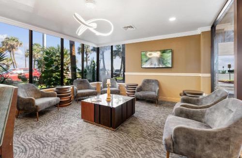 Galveston Hotel | Beachfront Palms Resort Galveston, an Ascend Collection Hotel