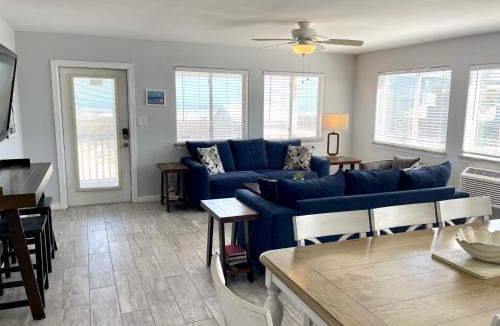 Port Aransas Apartment | Beachgate Condo Suites and Hotel 227 - 228 - 229 condo