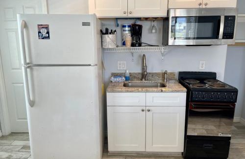 Port Aransas Apartment | Beachgate Condo Suites and Hotel 211 - 212 - 213 condo