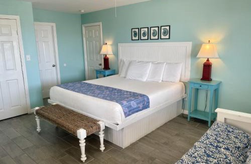 Port Aransas Apartment | Beachgate Condo Suites and Hotel 221 - 222 - 223 condo