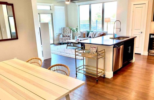 College Station Apartment | Beautiful 3 Bedroom Apt.