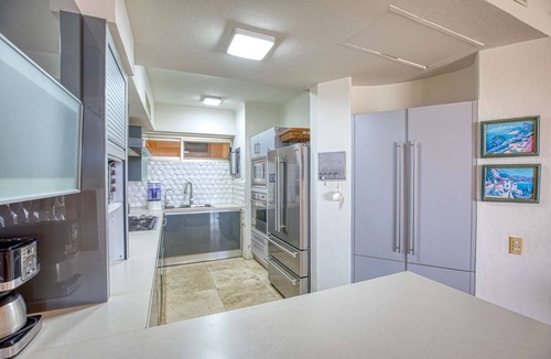Flamingos Apartment | Beautiful 3BR BeachFront Condo