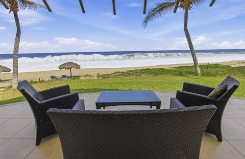 San Pedro Mixtepec Apartment | Beautiful 4 bdm Ocean Front Condo at Vivo Resorts