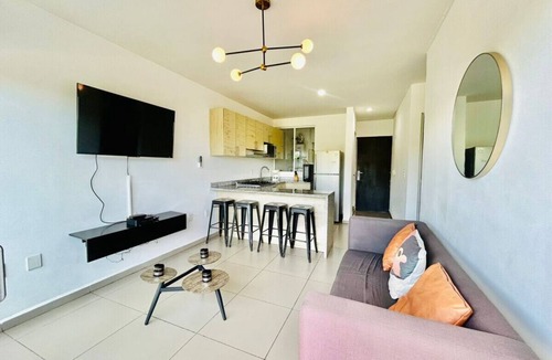 Villa Marina Condo | beautiful apartment near the beach/pool by Gpsrentas