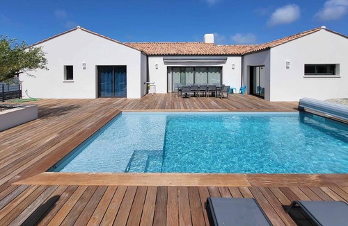 Barbatre House | Beautiful Beach front home in Barbâtre