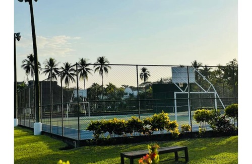 Puerto San Jose Villa | Beautiful Chalet Puerto San Jose, beach private pool 5 bedrooms 5 parking spaces
