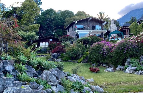 San Lucas Toliman House | Beautiful Chalet in Lake Atitlan! w/Private direct Beach Access